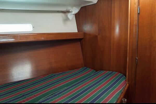 City Dogs 39ft Beneteau Yacht For Sale