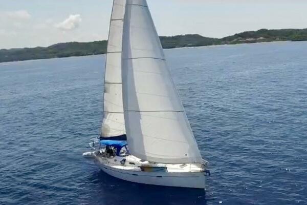 City Dogs 39ft Beneteau Yacht For Sale