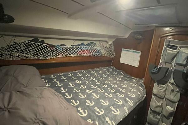 City Dogs 39ft Beneteau Yacht For Sale