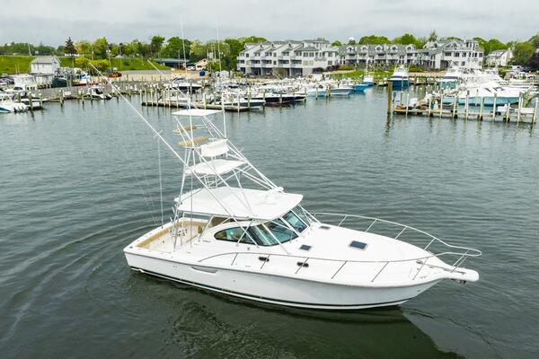 Stella Blue 38ft Pursuit Yacht For Sale