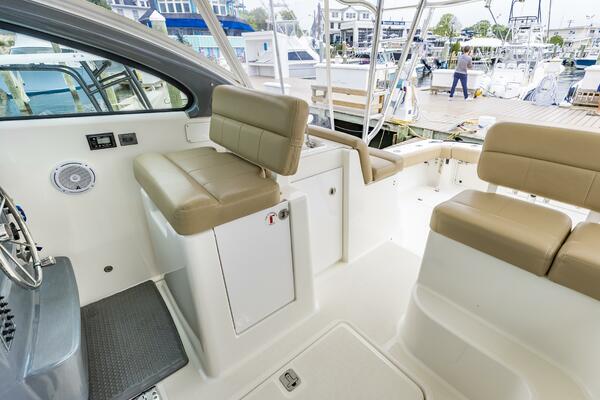 Stella Blue 38ft Pursuit Yacht For Sale