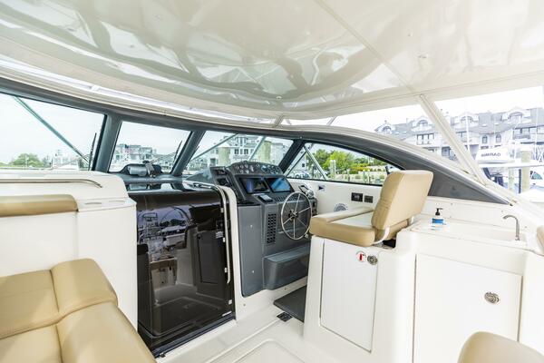 Stella Blue 38ft Pursuit Yacht For Sale