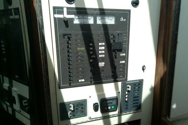 Dream Catcher 31ft Albin Yacht For Sale