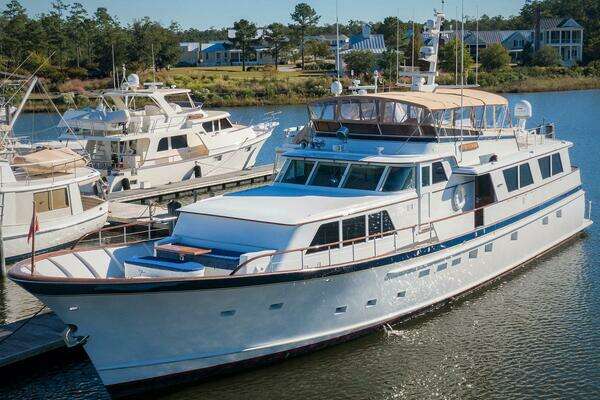 Photo of the 1979 Burger Raised Pilothouse "Freedom"