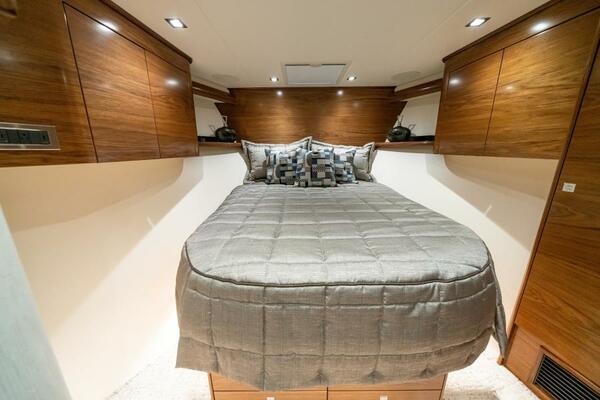 64 Viking Convertible VIP Forward Stateroom