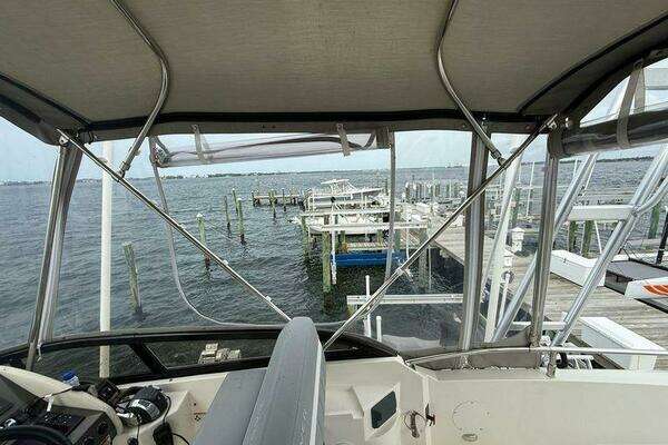 Carver C36 Command Bridge Yacht For Sale