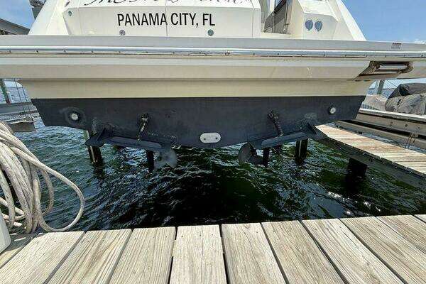 Carver C36 Command Bridge Yacht For Sale