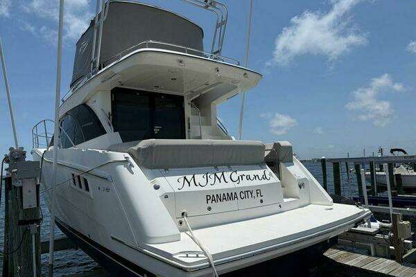 Carver C36 Command Bridge Yacht For Sale