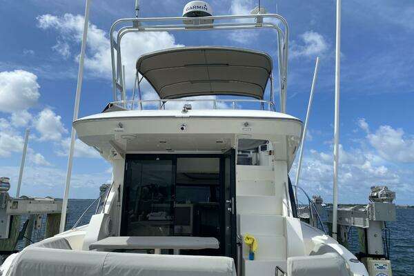 Carver C36 Command Bridge Yacht For Sale