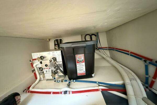 Carver C36 Command Bridge Yacht For Sale