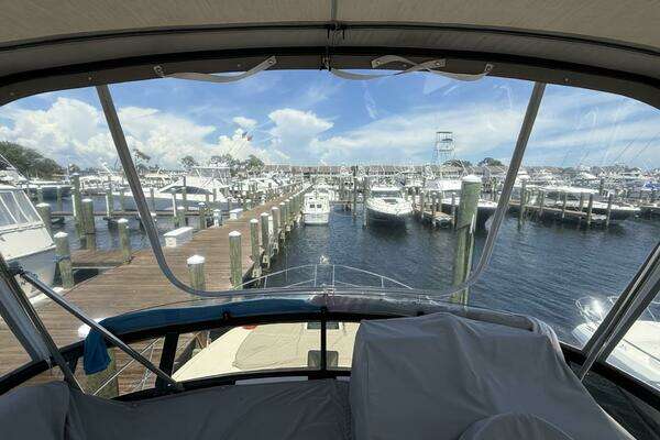 Carver C36 Command Bridge Yacht For Sale