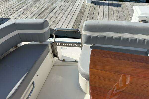 Carver C36 Command Bridge Yacht For Sale