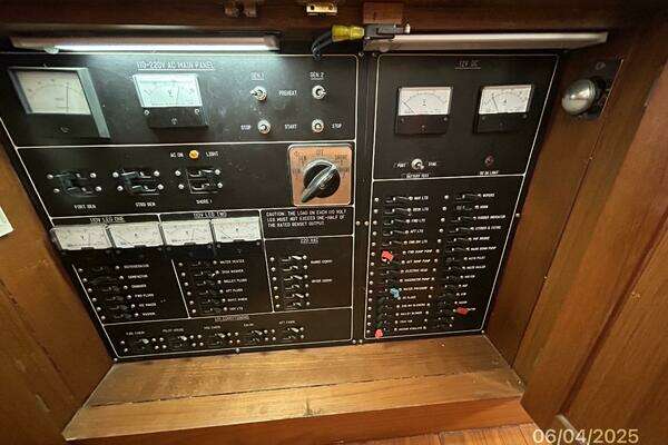 DeFever POC Yacht For Sale