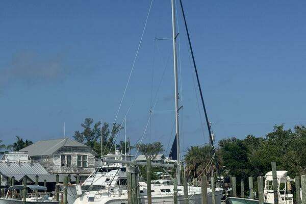 Photo of the 2004 Hunter 