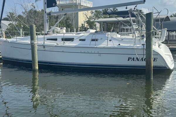 Photo of the 2004 Hunter 