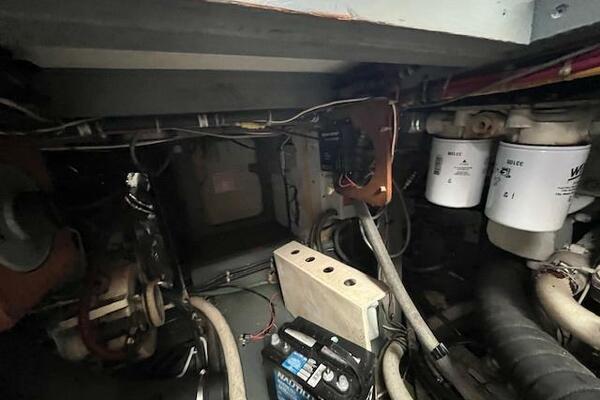 43ft Hatteras Yacht For Sale