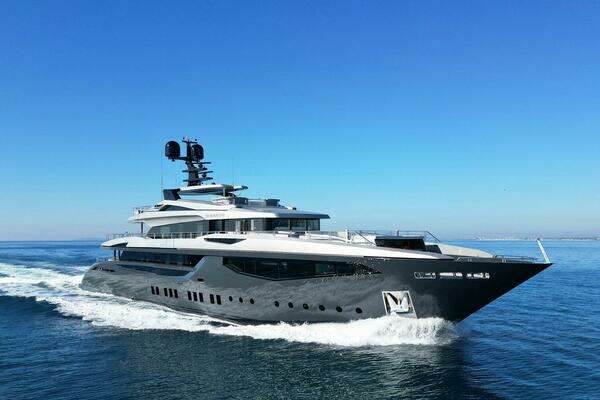 Photo of the 2016 Mondomarine 50 Meters "Provocateur"