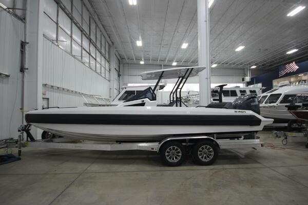 2026 Iron 767 T-Top, Image 1 