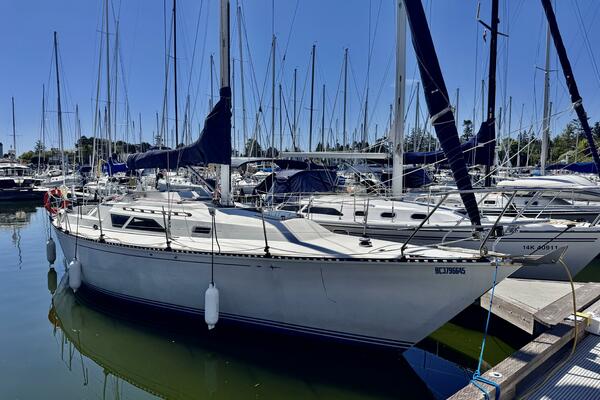35ft C amp C Yacht For Sale