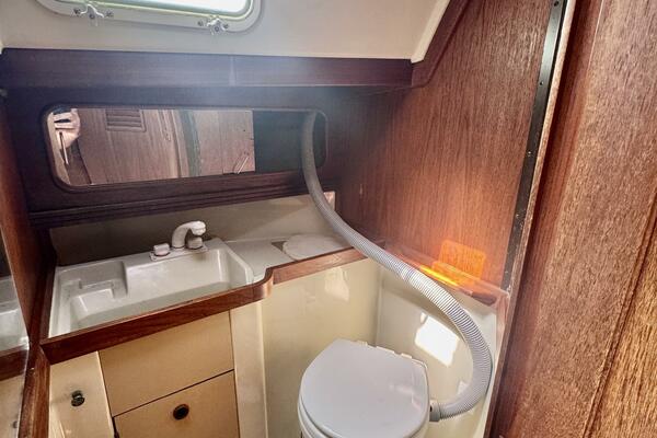 35ft C amp C Yacht For Sale