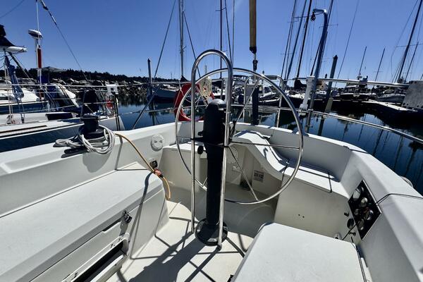 35ft C amp C Yacht For Sale