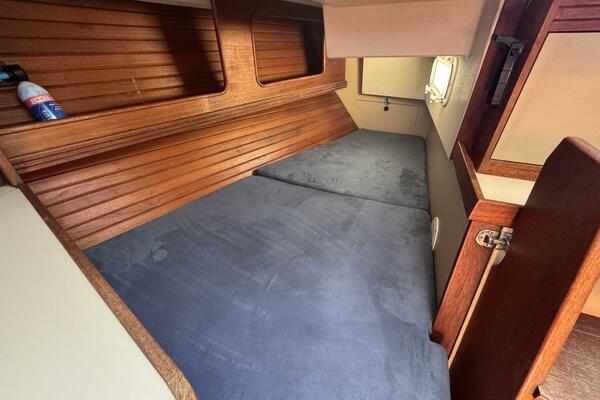 35ft C amp C Yacht For Sale