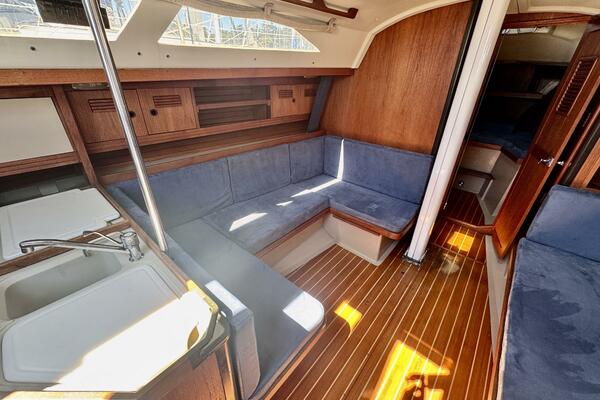 35ft C amp C Yacht For Sale