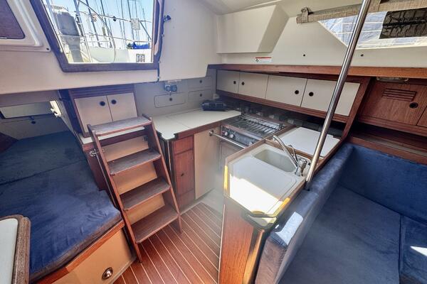 35ft C amp C Yacht For Sale