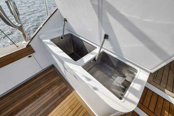 Garlington 44 Express Yacht For Sale
