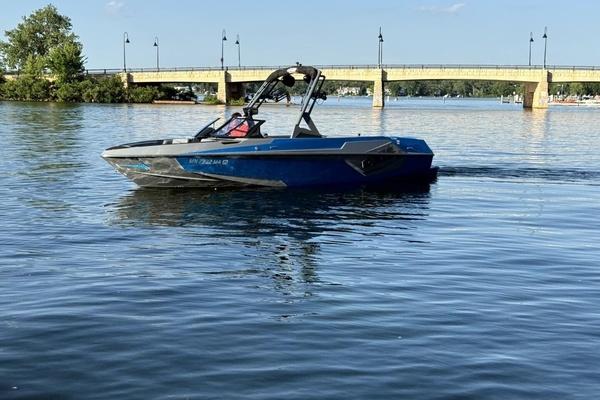 23ft Axis Yacht For Sale