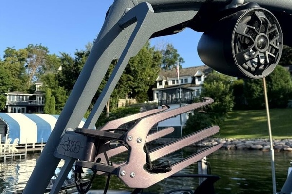 23ft Axis Yacht For Sale