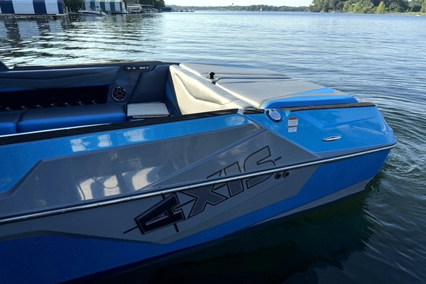 23ft Axis Yacht For Sale