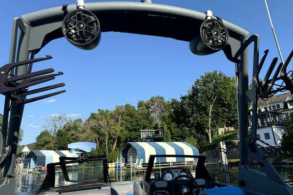 Photo of the 2020 Axis T23