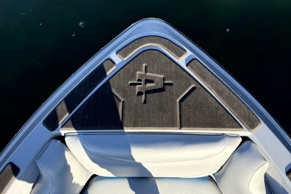 23ft Axis Yacht For Sale
