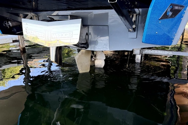 23ft Axis Yacht For Sale