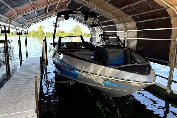 23ft Axis Yacht For Sale