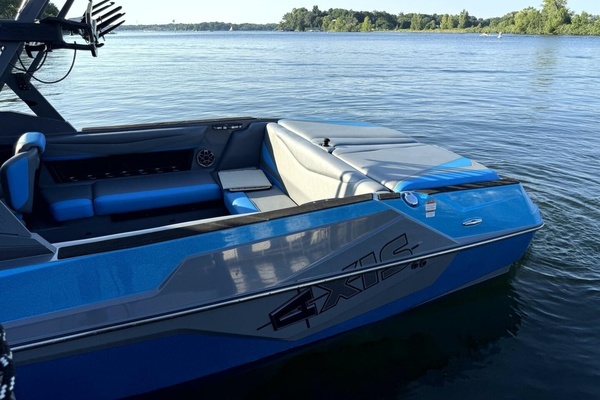 23ft Axis Yacht For Sale