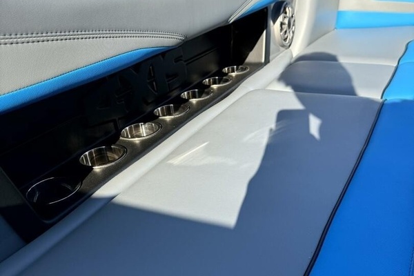 23ft Axis Yacht For Sale
