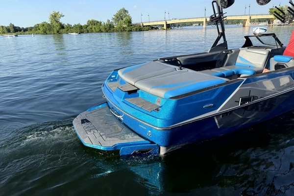 23ft Axis Yacht For Sale