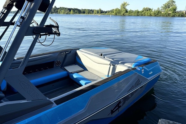 23ft Axis Yacht For Sale