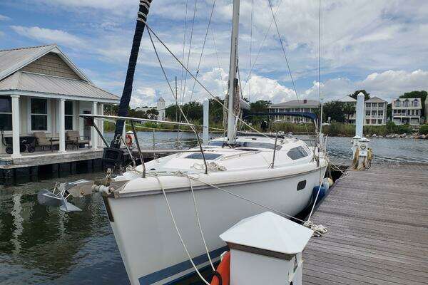 Photo of the 1998 Hunter 376 "Tip Top"