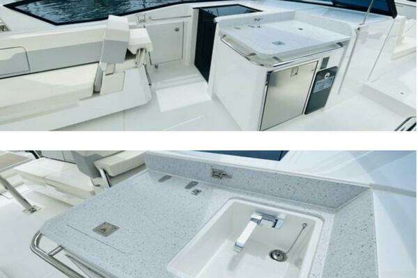 Aquila 32 Sport Catamaran Yacht For Sale