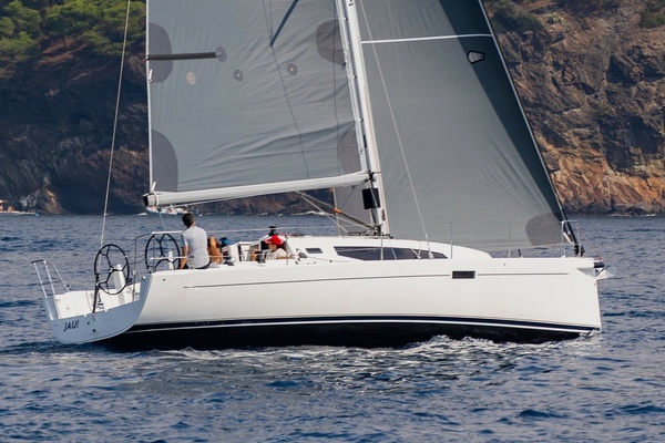 475k  566k NEW 2027 J 36 36ft J Boats Yacht For Sale