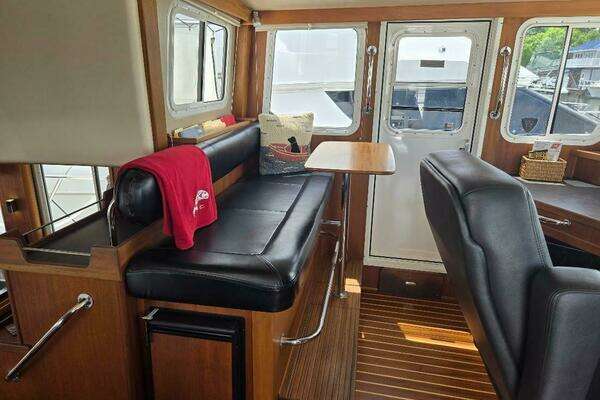 American Tug 49 Limited Yacht For Sale