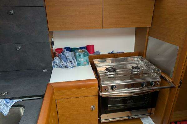 Jeanneau Sun Odyssey 349 Yacht For Sale