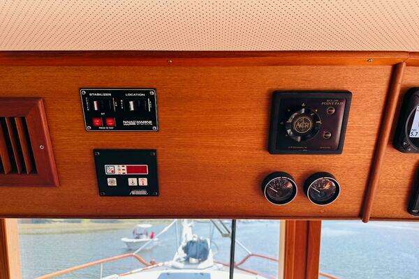 Grand Banks 49 Classic Yacht For Sale