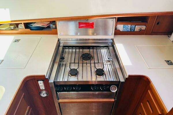 Grand Banks 49 Classic Yacht For Sale