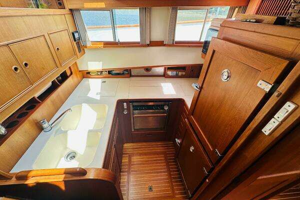 Grand Banks 49 Classic Yacht For Sale