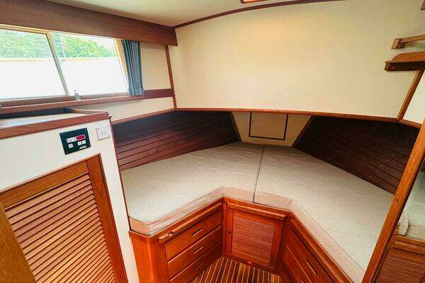 Grand Banks 49 Classic Yacht For Sale
