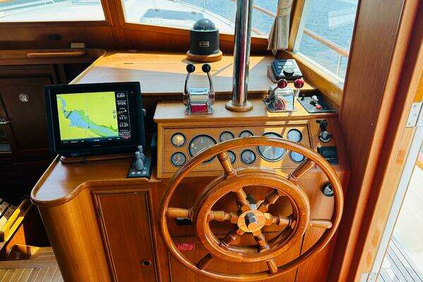 Grand Banks 49 Classic Yacht For Sale